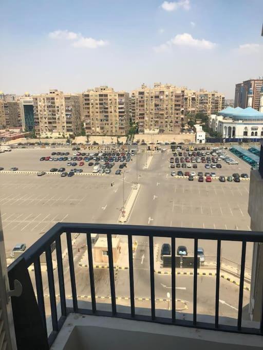 Heliopolis Apartment, Next To Stars *