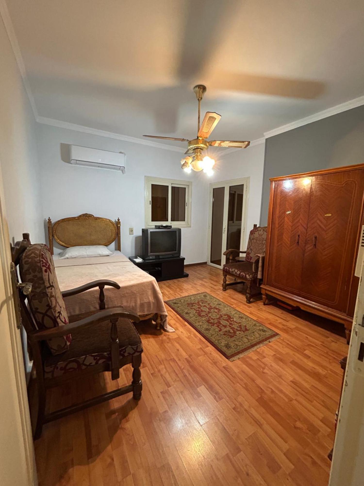 Heliopolis Apartment, Next To Stars Apartment